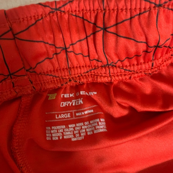 Workout shorts - Picture 3 of 3